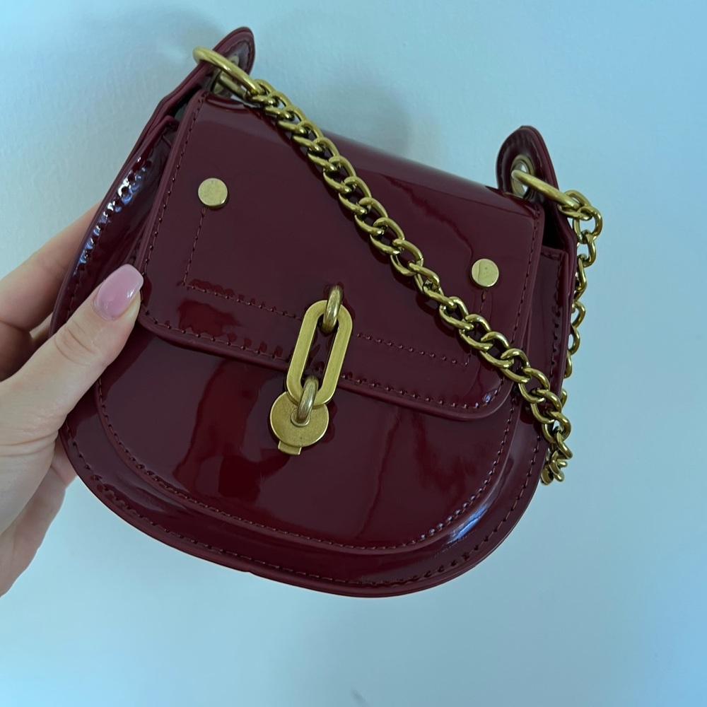 Hand bag purse, burgundy, lacquered